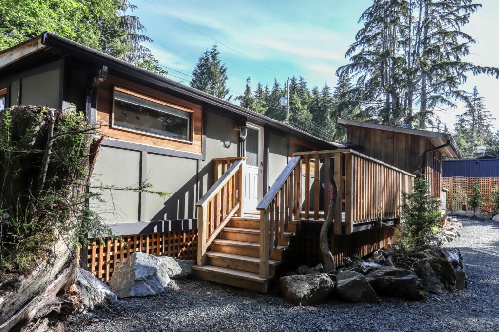 Creekside Cottages - Sitka Spruce